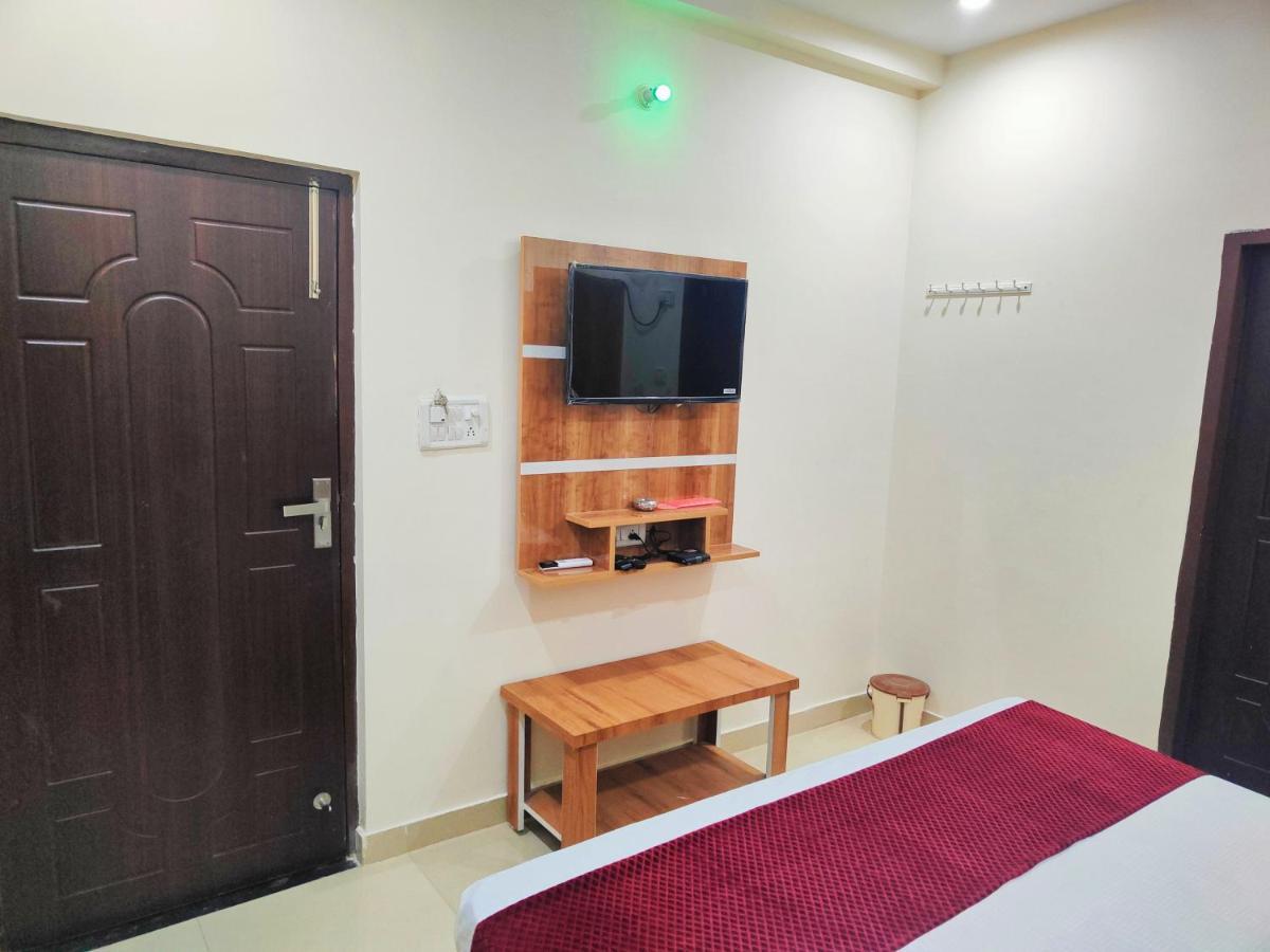 Hotel Raj - Near Railway Station Haridwār Exterior foto